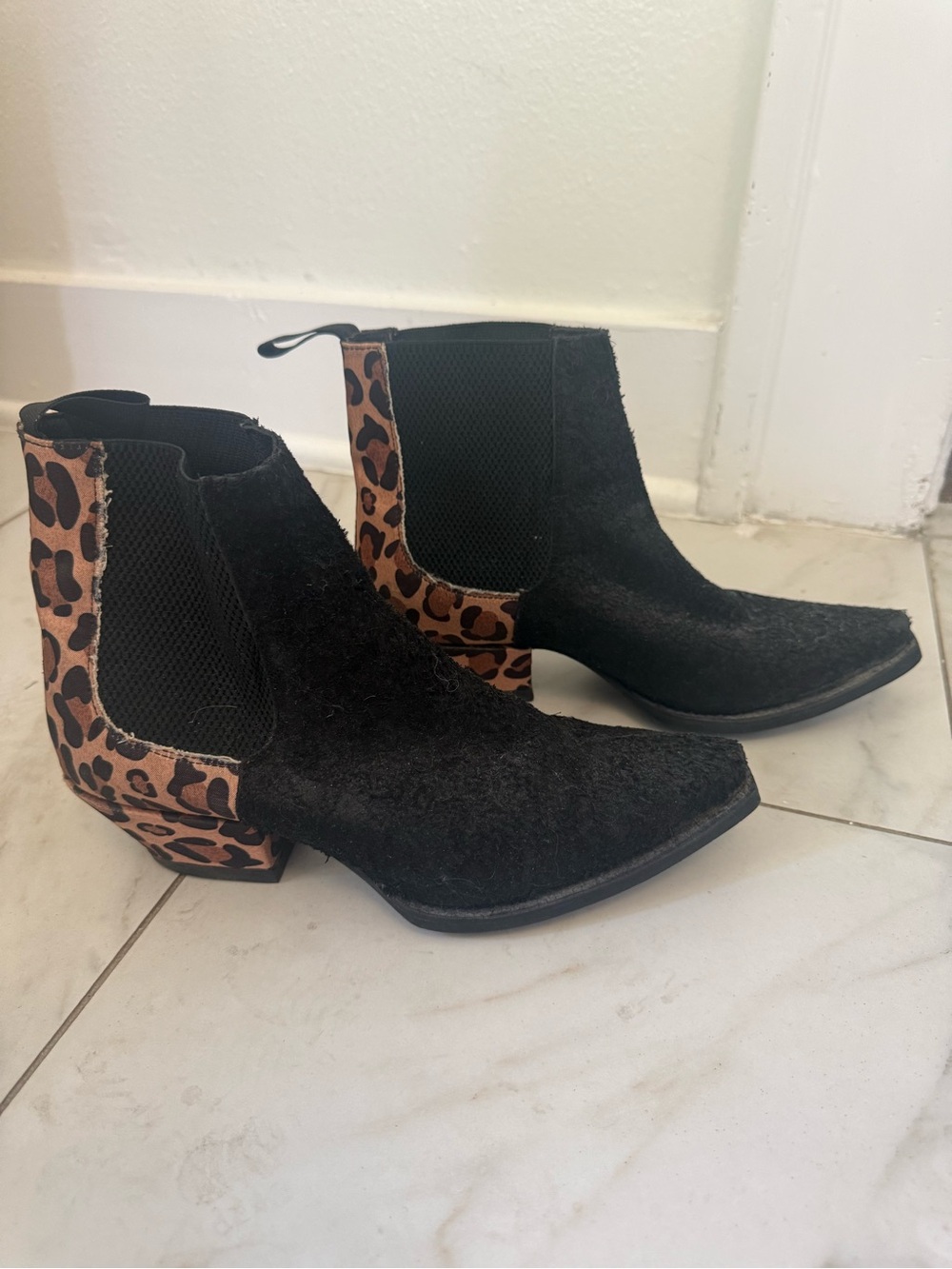 🤠 Nocona Black Ankle Boots | Western Style | Leather Detail | Pull-On 🤠